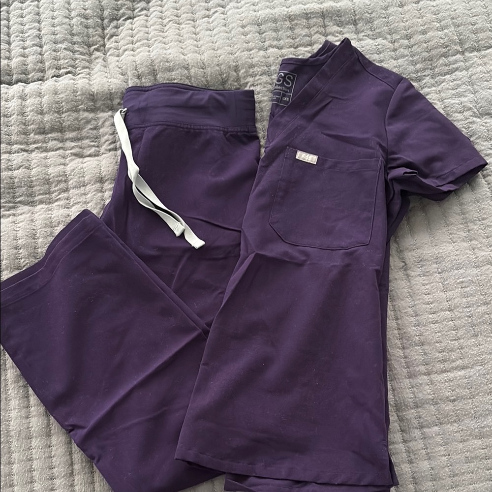 Figs Purple Scrub Set